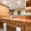Отель Three Bedroom Suite 3 Apartment Hotel by Redawning, фото 8