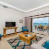 Отель Hotel-style Ocean-view Unit in Flamingo With Pool, фото 23