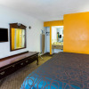 Отель Econo Lodge Inn & Suites, фото 2