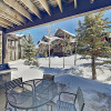 Отель Slopeside : Hot Tub, Walk To Lifts & Village! 2 Bedroom Condo, фото 8