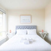 Отель Well Located 1 Bedroom in South Yarra, фото 11