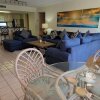 Отель Beachfront Resort * Heated Pool * Sleeps Heaps (Saida Royale 9039) by RedAwning, фото 11