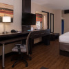 Отель Holiday Inn Express & Suites San Antonio Medical-Six Flags, an IHG Hotel, фото 6