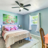 Отель Spring Hill Home - 3 Mi to Weeki Wachee Springs!, фото 3