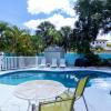 Отель Cozy Tropical Bungalow Duplex with Heated Pool, фото 17