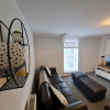 Отель Perfect Location 3 Bed Serviced apartment with Bike Storage for BPW. Close to Brecon Beacons, фото 8