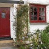 Отель Tuckermarsh Quay River Cottage 2 в Уэсте-Лоо