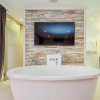 Отель Stylish Holiday Apartment w Private Pool 180 Views Malibu, фото 6