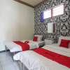 Отель RedDoorz near Sarangan Lake, фото 4