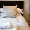 Отель Bright, Spacious West-End Flat, Near University, фото 17