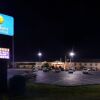 Отель COMFORT INN & SUITES, фото 1