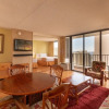 Отель Gorgeous High Rise Waikiki Condo with Ocean and Diamond Head Views by Koko Resort Vacation Rentals, фото 3
