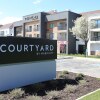 Отель Courtyard Salt Lake City Layton, фото 1