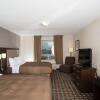 Отель Carlyle Western Star Inn & Suites, фото 5