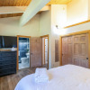 Отель Luxe Tahoe City Cabin w/ Lake Views & Beach Access, фото 15