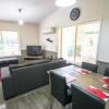 Отель Silver Birches Holiday Unit 9, фото 12