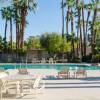 Отель 1br/2ba Historic Mid-century Modern In Northwest Palm Springs 1 Bedroom Condo, фото 18