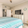 Отель Okaloosa Island Escape: Bayfront Condo Near Beach, фото 5