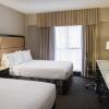 Отель Holiday Inn & Suites Vancouver Downtown, фото 6