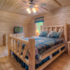 Отель Cubs Cabin by Escape to Blue Ridge, фото 2
