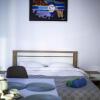 Отель One Room Apart T3 with Free Parking, фото 2