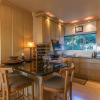 Отель Seaview 10 Monte Carlo Camps Bay, фото 6