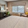 Отель Hampton Inn & Suites San Jose Airport, фото 4