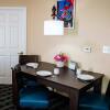 Отель TownePlace Suites Houston Clearlake, фото 16