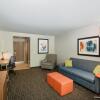 Отель Holiday Inn Express Hotel & Suites Columbus, an IHG Hotel, фото 4
