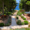 Отель Dino - Gorgeous Garden - A2 Hvar, фото 16