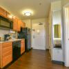 Отель Candlewood Suites Medford, an IHG Hotel, фото 25