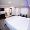 Отель Diamond Bell Inn & Suites, фото 15