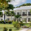 Отель Coyaba Beach Resort в Сент-Джордж