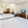 Отель Holiday Inn Express Hotel & Suites-Brevard, фото 7