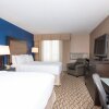 Отель Holiday Inn Chicago - Elk Grove, an IHG Hotel, фото 2