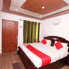 Отель Brv Resorts by OYO Rooms, фото 4