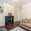 Отель 2 Bedroom Flat 5 Minutes From King's Cross Sleeps 4, фото 5