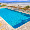 Отель Holiday Inn Resort Oceanfront at Surfside Beach, an IHG Hotel, фото 26