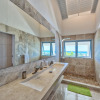 Отель Swanky Caribbean Estate, Ocean Views, Heated Pool, AC, Free Wifi, Ping Pong, Pool Table, фото 2