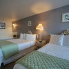 Отель Tides Inn & Suites, фото 11