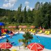 Отель Camping Le Verdoyant - Mobil-homes в Теноне