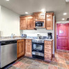 Отель K B M Resorts- Cbi-207 Upgraded 1bd, Wood Fireplace, Full Kitchen, Wifi, Walk to Slopes!, фото 3