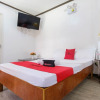 Отель RedDoorz @ Governors Drive Coron, фото 11