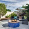 Отель Palm Springs Home Close to Downtown by RedAwning, фото 18