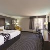 Отель La Quinta Inn & Suites by Wyndham Santa Clarita - Valencia, фото 5