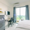 Отель Modern Look And Comfy Studio At Sky House Bsd Apartment, фото 8