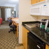 Отель Holiday Inn Hotel & Suites North Vancouver, an IHG Hotel, фото 23