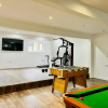 Отель Inviting 8-bed House in Wraysbury, Staines, фото 21