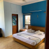 Отель Comfortable & Relaxing Stay In Bandra East, фото 4