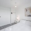 Отель Modern 2 bedroom flat with parking in Yardley в Бирмингеме